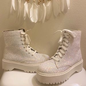 NWOB Iridescent Glitter Lug Sole Combat Boots